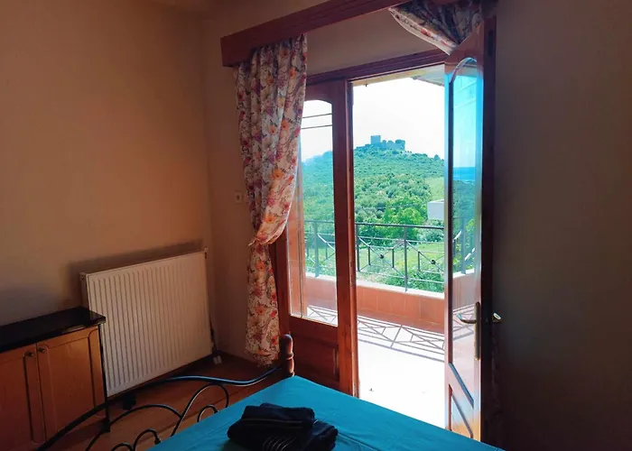 Rainbow Castle Casa de Férias Neos Panteleimonas